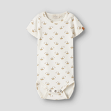 Lil' Atelier body cu mânecă scurtă Duna Slim Coconut Milk Strawberry NBFRACHELLO